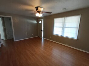 304 E Mid-America Blvd in Midwest City, OK - Building Photo - Building Photo