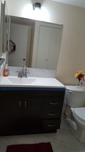 16491 Blatt Blvd, Unit 102 in Weston, FL - Building Photo - Building Photo