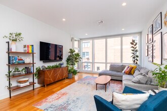 533 E 2nd St, Unit 101 in Boston, MA - Building Photo - Building Photo