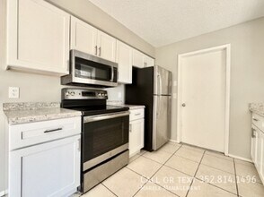 3269 Clewiston St in Deltona, FL - Building Photo - Building Photo