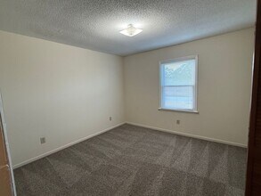 217 Appaloosa Dr in Jacksonville, NC - Building Photo - Building Photo