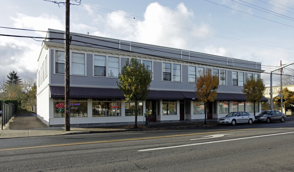 4788 N Lombard St in Portland, OR - Foto de edificio