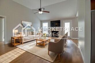 1064 Cindy Jo Ct in Clarksville, TN - Building Photo - Building Photo