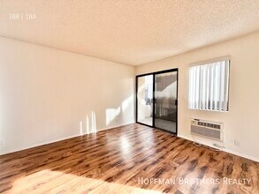 9929 Sepulveda Blvd in Los Angeles, CA - Building Photo - Building Photo