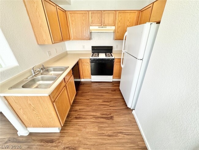 3383 Sparrow Heights Ave in North Las Vegas, NV - Building Photo - Building Photo