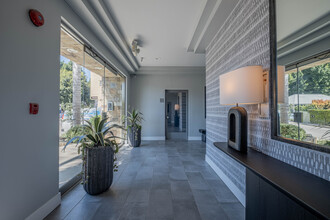 Harratt Street Apartments in West Hollywood, CA - Building Photo - Building Photo