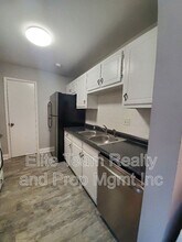 309 Cemetery St in Charlotte, NC - Building Photo - Building Photo