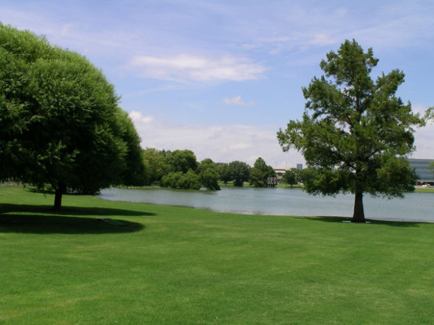 Lakeshore at Maxey Park in Lubbock, TX - Building Photo - Building Photo