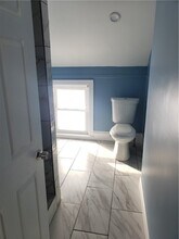 142 Pocasset Ave in Providence, RI - Foto de edificio - Building Photo