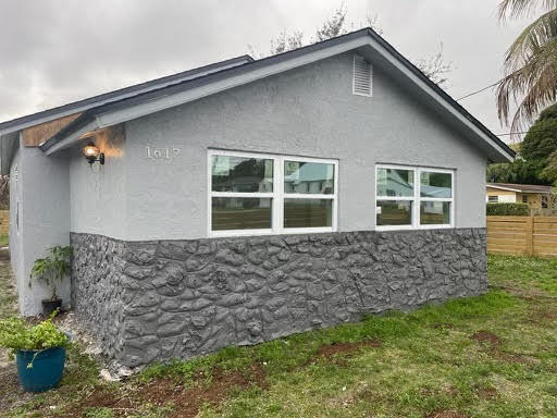 property at 1617 Avenue E
