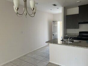 201 Welland Dr in Laredo, TX - Building Photo - Building Photo