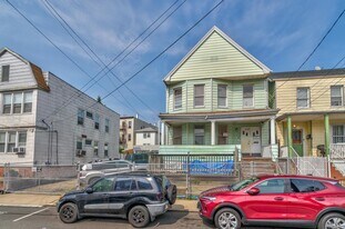 218 Lembeck Ave in Jersey City, NJ - Building Photo