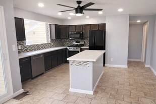 217 Seward Ave NW in Grand Rapids, MI - Building Photo