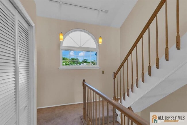 48 Tanglewood Ct in Monmouth Junction, NJ - Building Photo - Building Photo