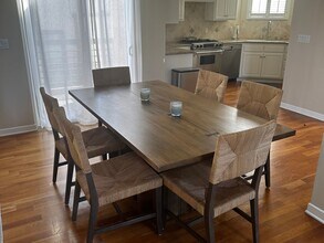 425 11th St in Hermosa Beach, CA - Building Photo - Building Photo