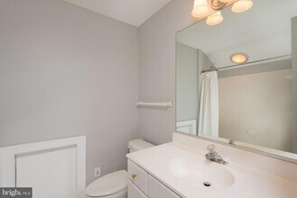 4912 Waple Ln in Alexandria, VA - Building Photo - Building Photo