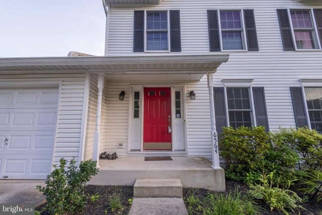 property at 6564 Meadowfield Ct