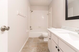 2135 Whiteback Dr in Houston, TX - Building Photo - Building Photo