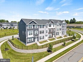 74 Overshot Ln in Gettysburg, PA - Building Photo