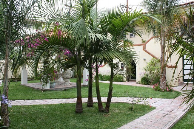 1127 14th St in Santa Monica, CA - Building Photo - Building Photo