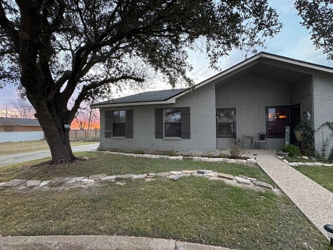 property at 257 Brettwood Dr