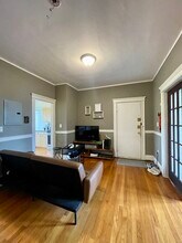 12 Greenway Ct in Brookline, MA - Building Photo - Building Photo