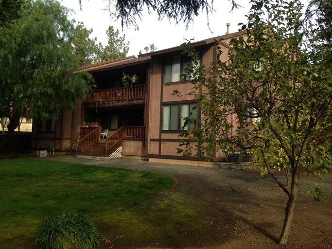 Phoenix Apartments in Concord, CA - Foto de edificio