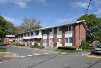 Park East Townhouses in Springfield, MA - Building Photo - Building Photo