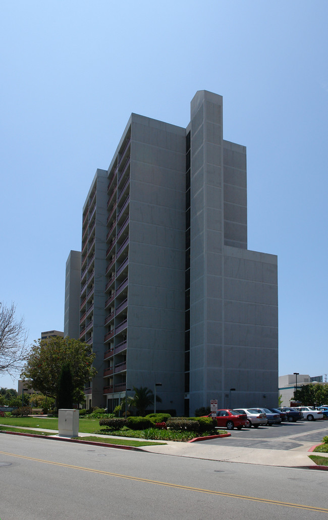 Huntington Gardens in Huntington Beach, CA - Foto de edificio - Building Photo