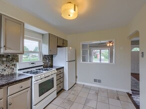 6380 Huntingdon St in Harrisburg, PA - Building Photo - Building Photo