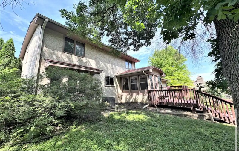 12420 46th Ave N in Minneapolis, MN - Building Photo