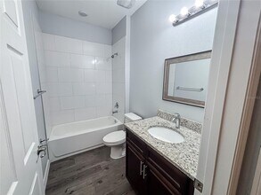 1793 Crystal Grove Dr in Lakeland, FL - Building Photo - Building Photo