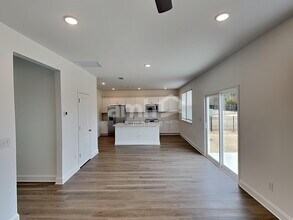 5002 Twin River Dr in Denver, NC - Building Photo - Building Photo