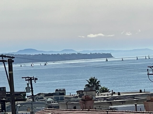 219 El Porto St in Manhattan Beach, CA - Building Photo - Building Photo