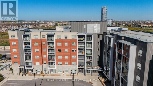 200 Lagerfeld Dr in Brampton, ON - Building Photo - Building Photo