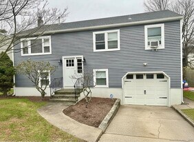 3 Donna Dr in Norwalk, CT - Building Photo