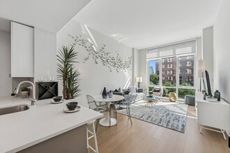 Continuum in White Plains, NY - Foto de edificio - Building Photo