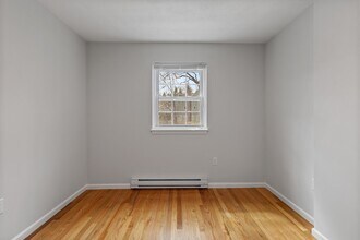 407 Washington St in Westwood, MA - Building Photo - Building Photo