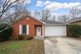 1525 Jacobs Cir in Vestavia Hills, AL - Building Photo