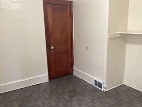 4228 W Bonny Pl in Milwaukee, WI - Building Photo - Building Photo