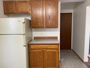 1320 W Lakeside Dr in Moses Lake, WA - Building Photo - Building Photo