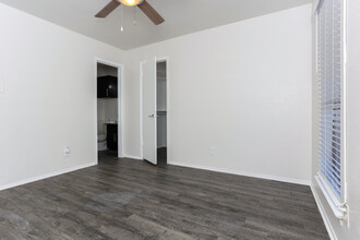 The Alista Apartments in Dallas, TX - Building Photo - Interior Photo