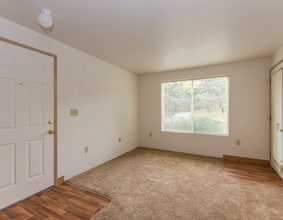 Cherry Ridge in Troutdale, OR - Foto de edificio - Building Photo