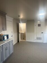 19 Main St in Millbury, MA - Foto de edificio - Building Photo