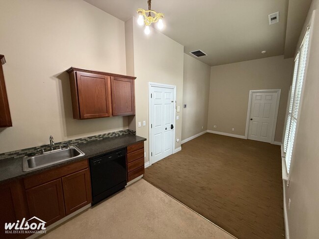 5 N Front St in Yakima, WA - Building Photo - Building Photo