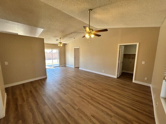 6361 W Onyx Ave in Glendale, AZ - Building Photo - Building Photo
