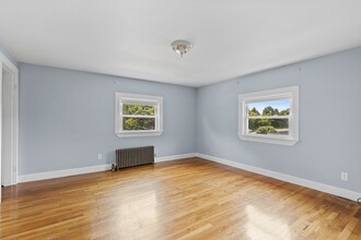 869 Granite St-Unit -2 in Braintree, MA - Foto de edificio - Building Photo