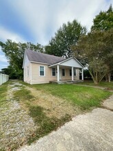307 N 6th Ave in Hopewell, VA - Foto de edificio - Building Photo