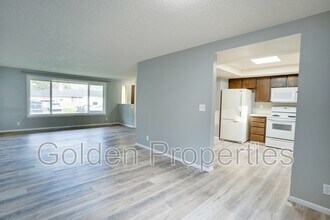 3703 E Pine Hill Dr in Coeur d'Alene, ID - Building Photo - Building Photo