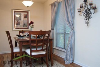 Chapel Lake Apartments in Virginia Beach, VA - Foto de edificio - Interior Photo